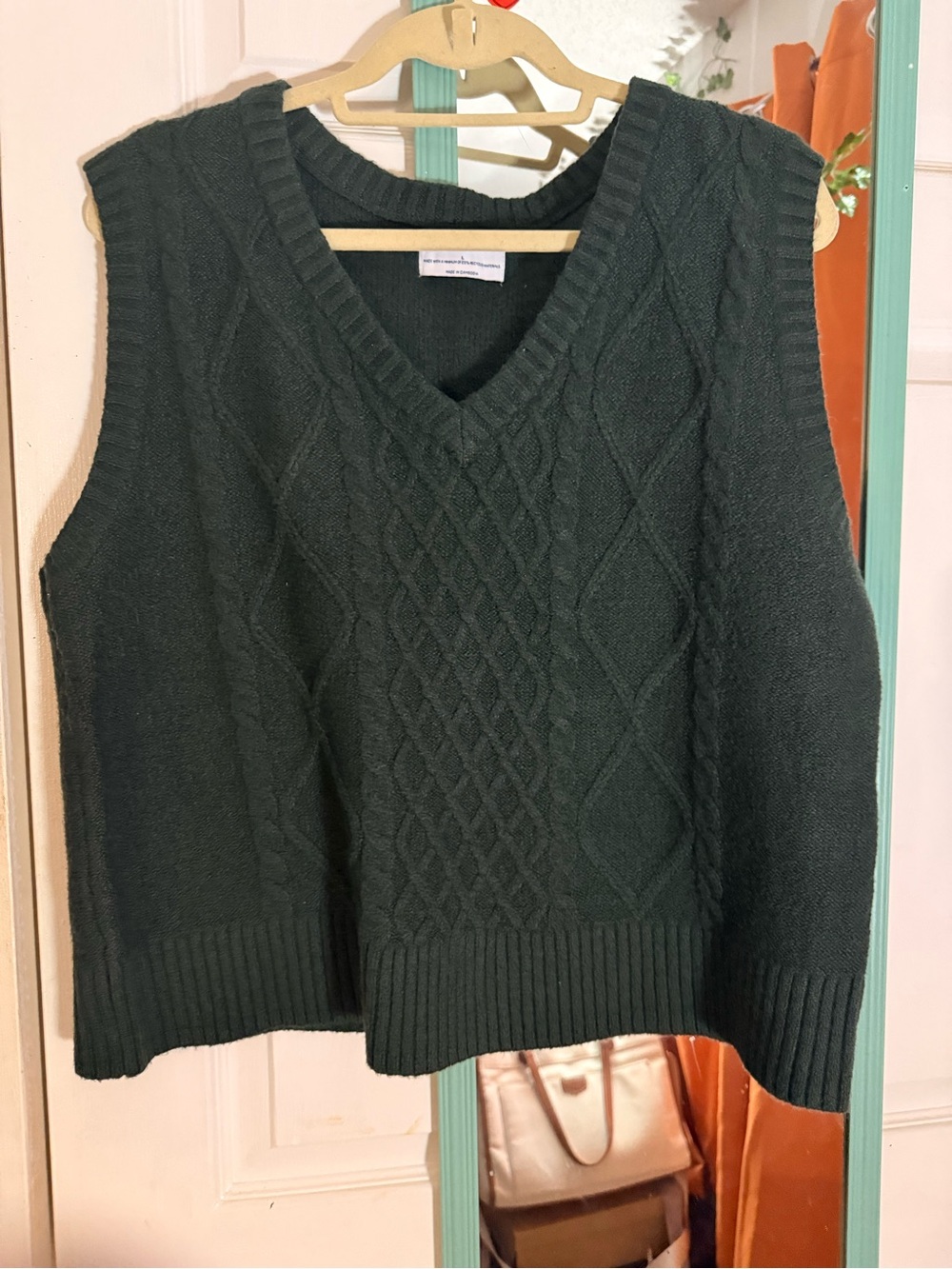 Old Navy Dark Green Cable Knit V-Neck Sweater Vest